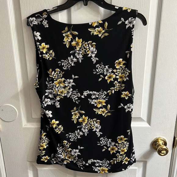 Top - Picture 3 of 3